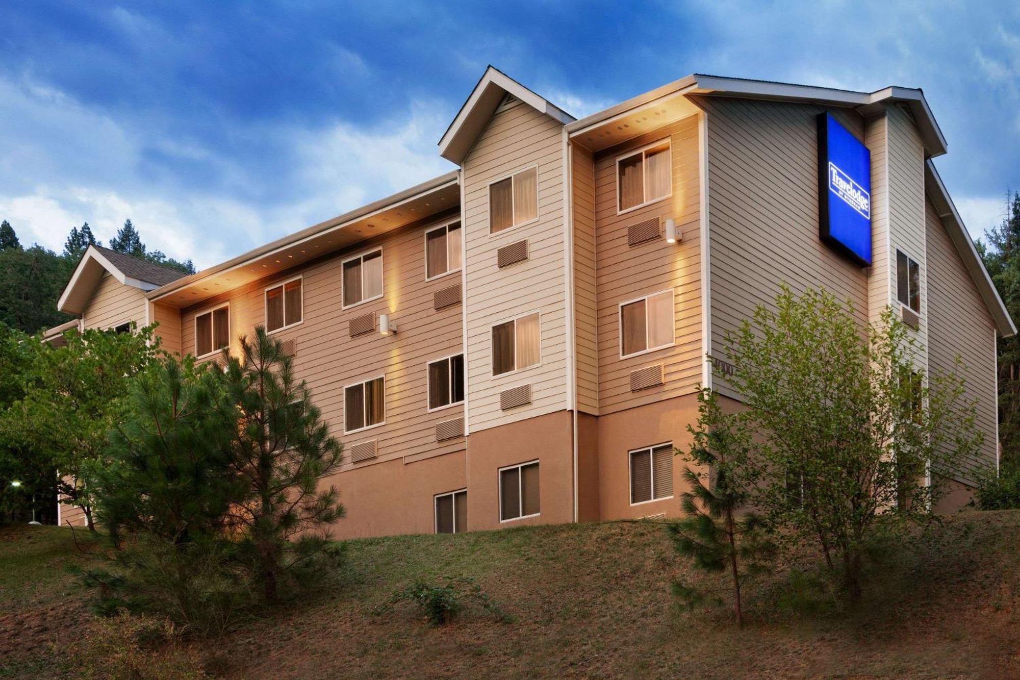 Travelodge By Wyndham Dunsmuir Exteriér fotografie